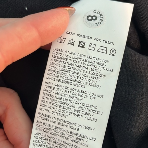 MaxMara Leisure Falla Tunic Top Long Sleeve V-neck Side Slits Black Size Medium - Picture 11 of 12